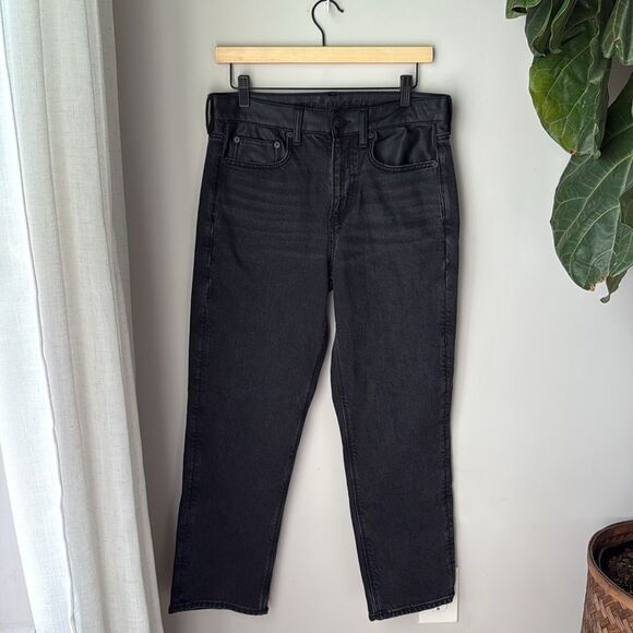 AMERICAN EAGLE BLACK STRETCH SUPER HIGH-WAIST VEGAN LEATHER ANKLE STRAIGHT JEAN - Picture 5 of 10